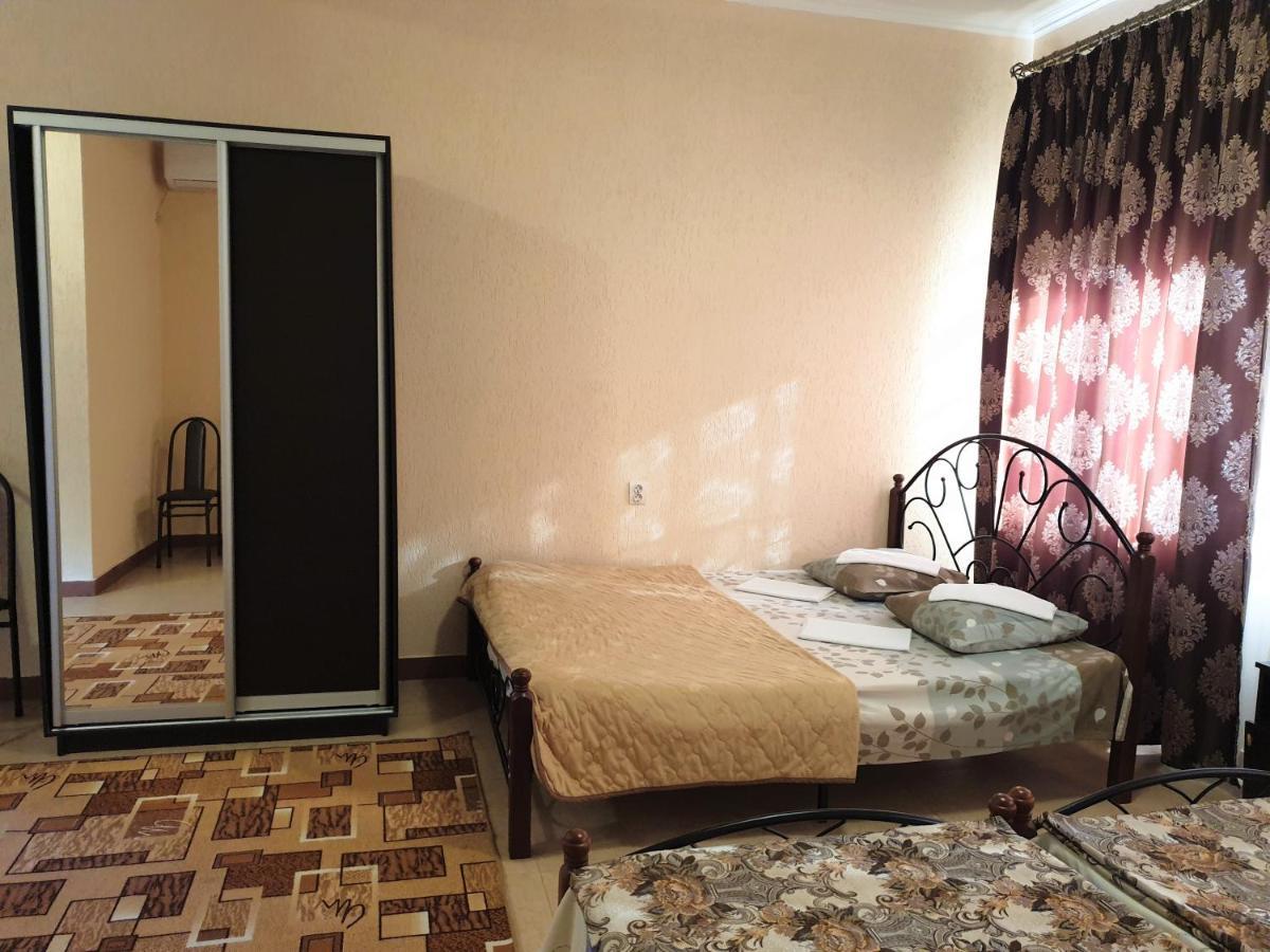 Guest House Lykhny Gagra Ngoại thất bức ảnh