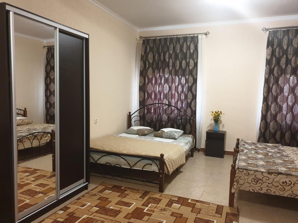 Guest House Lykhny Gagra Ngoại thất bức ảnh