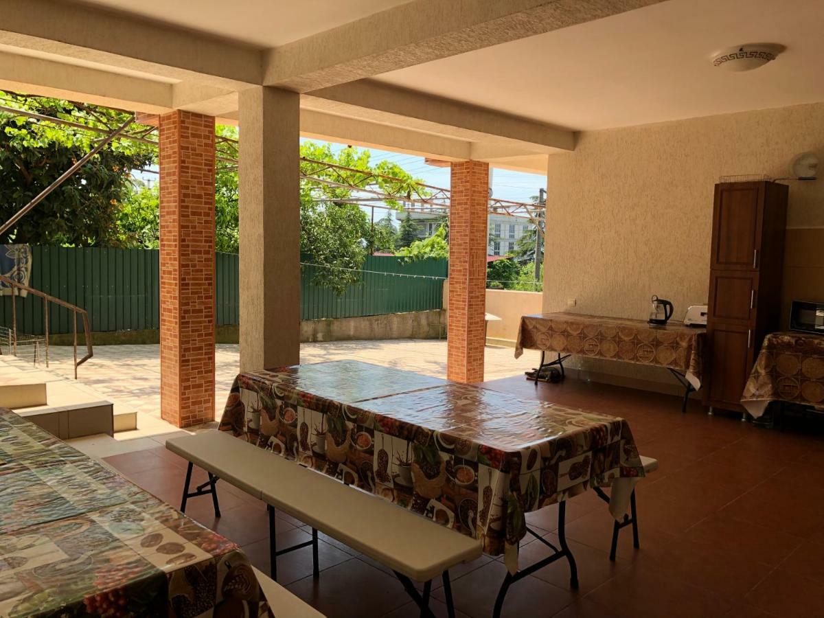 Guest House Lykhny Gagra Ngoại thất bức ảnh