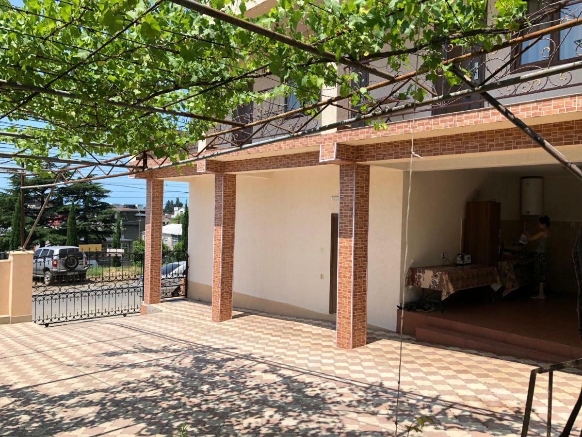 Guest House Lykhny Gagra Ngoại thất bức ảnh